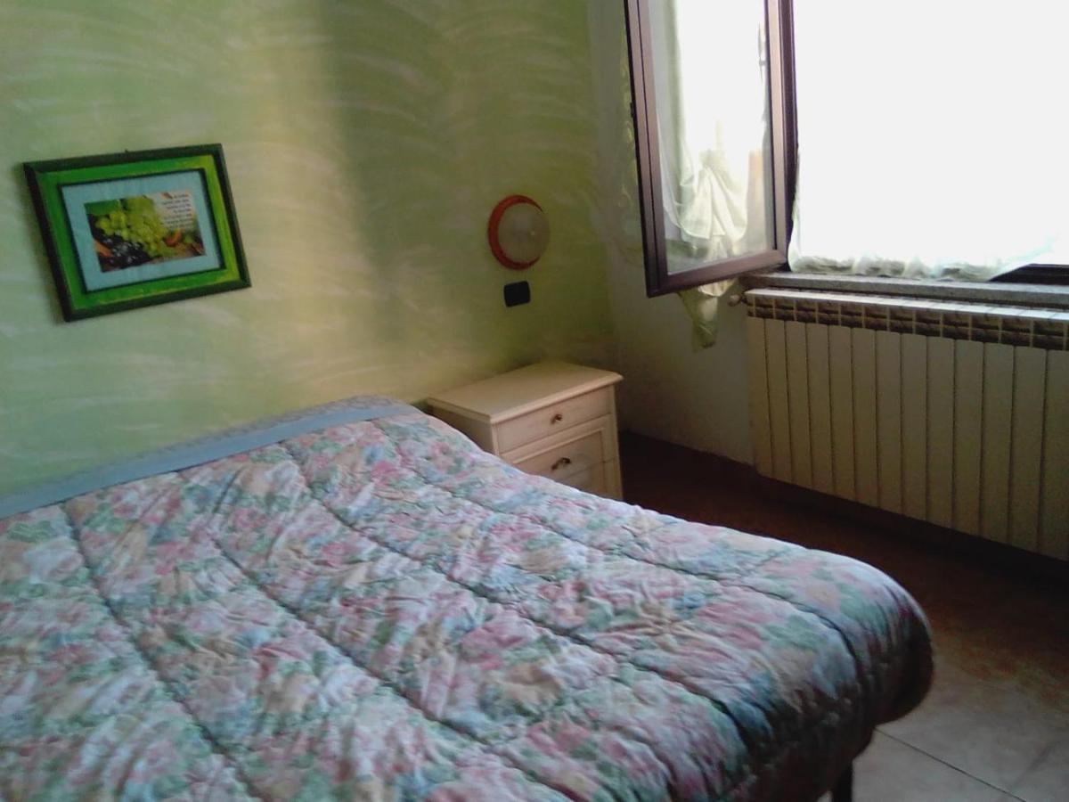 Ferienwohnung L'Impossibile Appiano Gentile Exterior foto